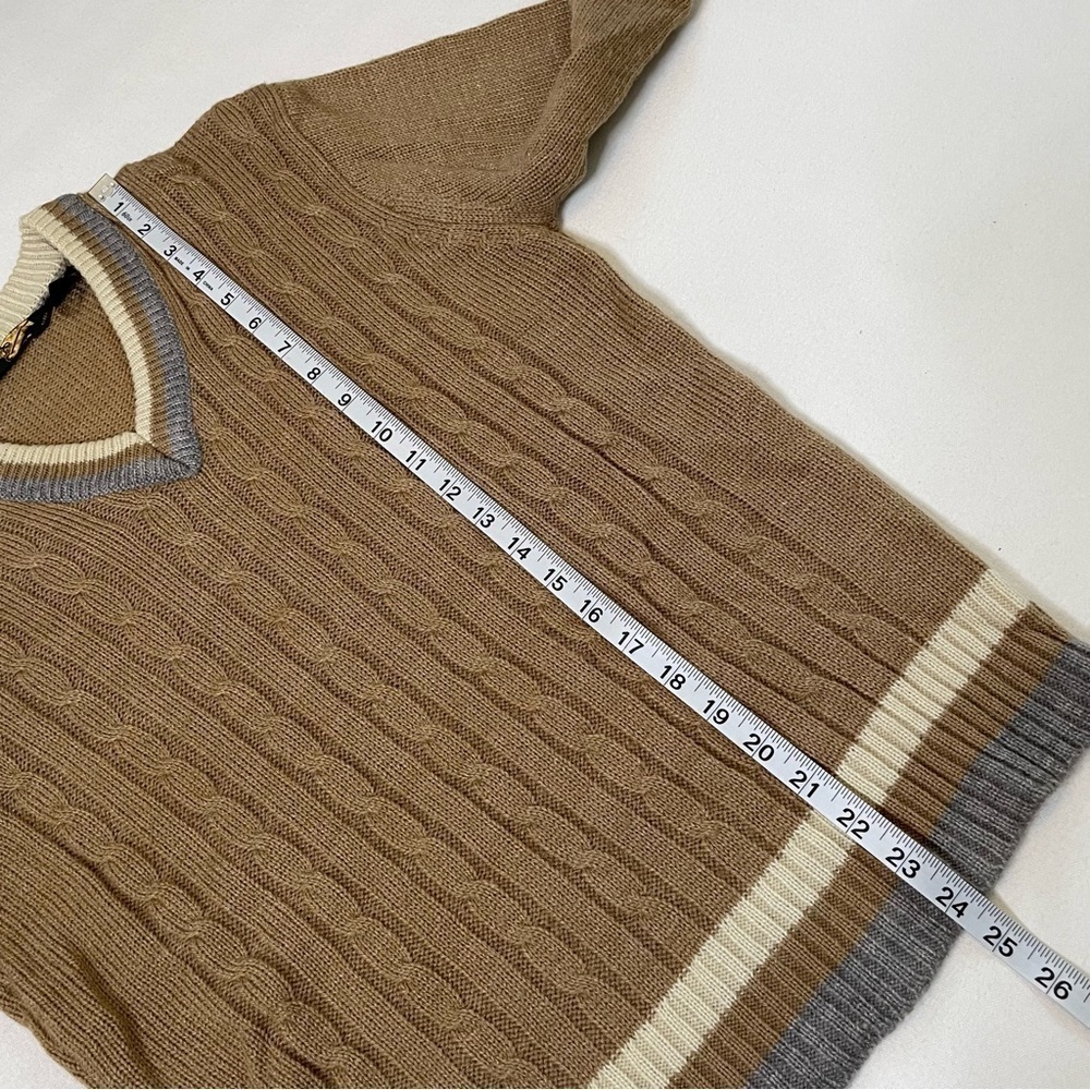 VTG cable knit v neck sweater medium - Picture 9 of 10